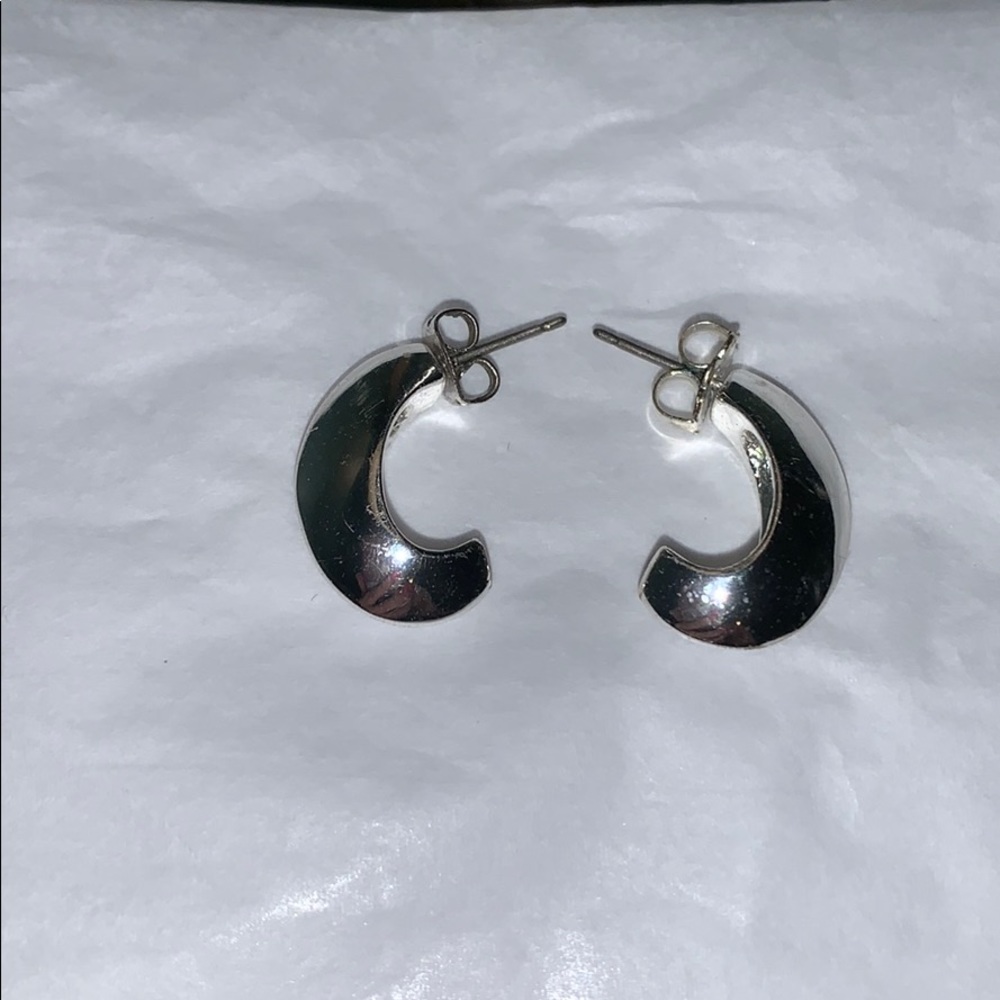 SS earrings
